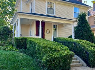 98 N High St, Jackson, OH 45640
