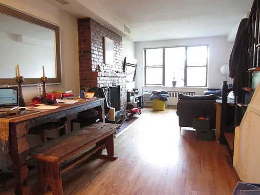 Rented by City Connections Realty | media 14