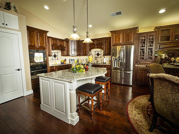 5th image of 3519 Riverstone Dr
