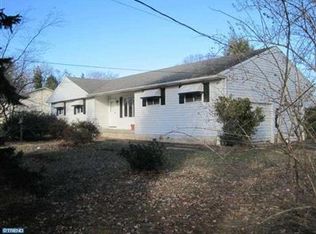 586 5th St, Atco, NJ 08004