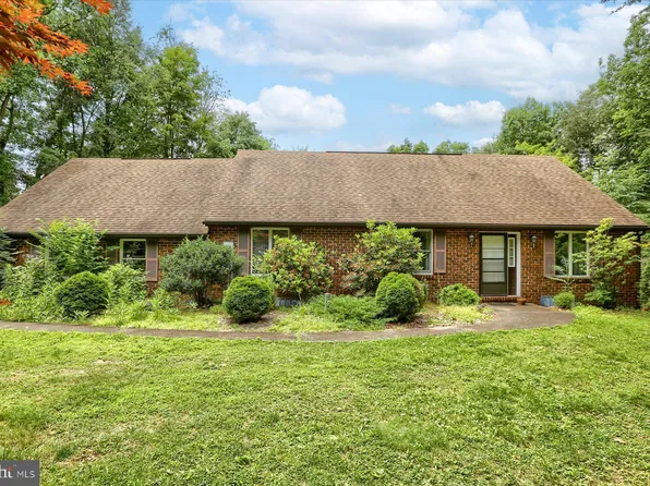 57 Huggins Rd, Duncannon, PA 17020