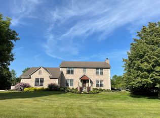 W277N7142 Millpond Way, Hartland, WI 53029