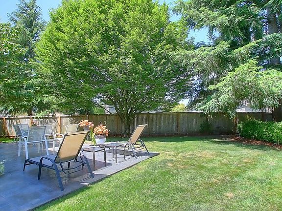 3rd image of 25744 SE 42nd Ct