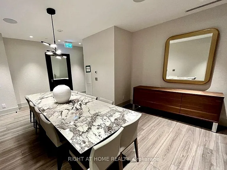 286 Main St #518 — Photo 41