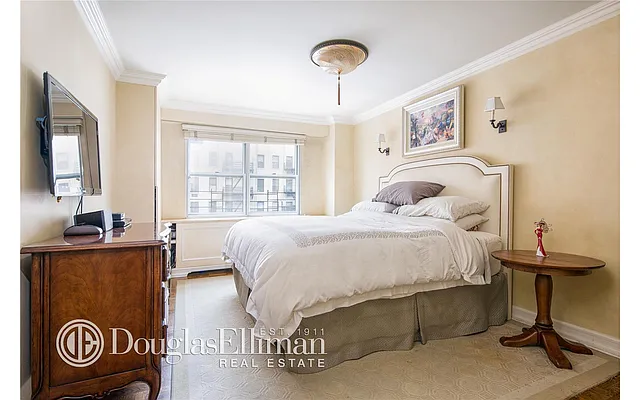 Sold by Douglas Elliman | media 39
