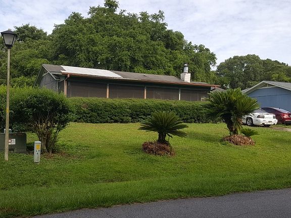 3rd image of 2216 Lake Heritage Dr