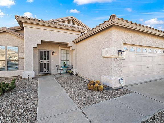 3rd image of 2537 E VISTA BONITA Drive