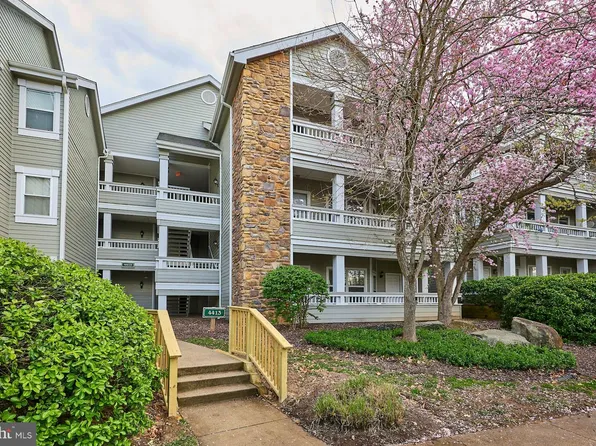 4413 Fair Stone Dr APT 105, Fairfax, VA 22033