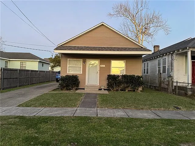 Building Photo - 511 Avenue B