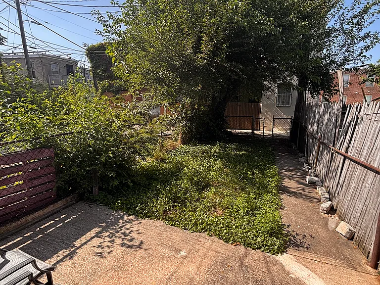 2214 E Fayette St — Photo 37