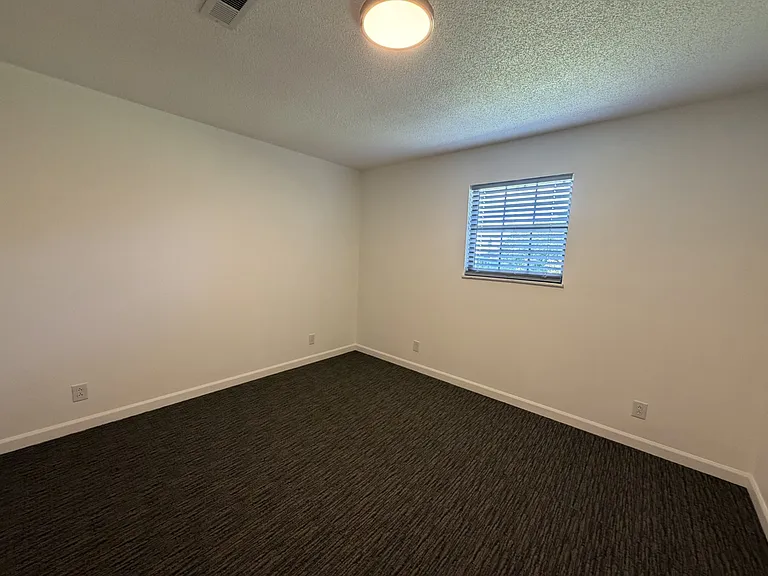 144 Mason St #6 — Photo 11