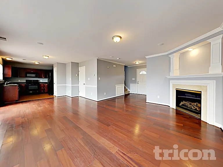 8223 Belmont Stables Dr — Photo 3