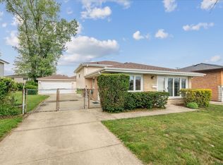 3946 152nd St, Midlothian, IL 60445