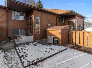 Ridgewood Est, Edmonton, AB T6L 3R2