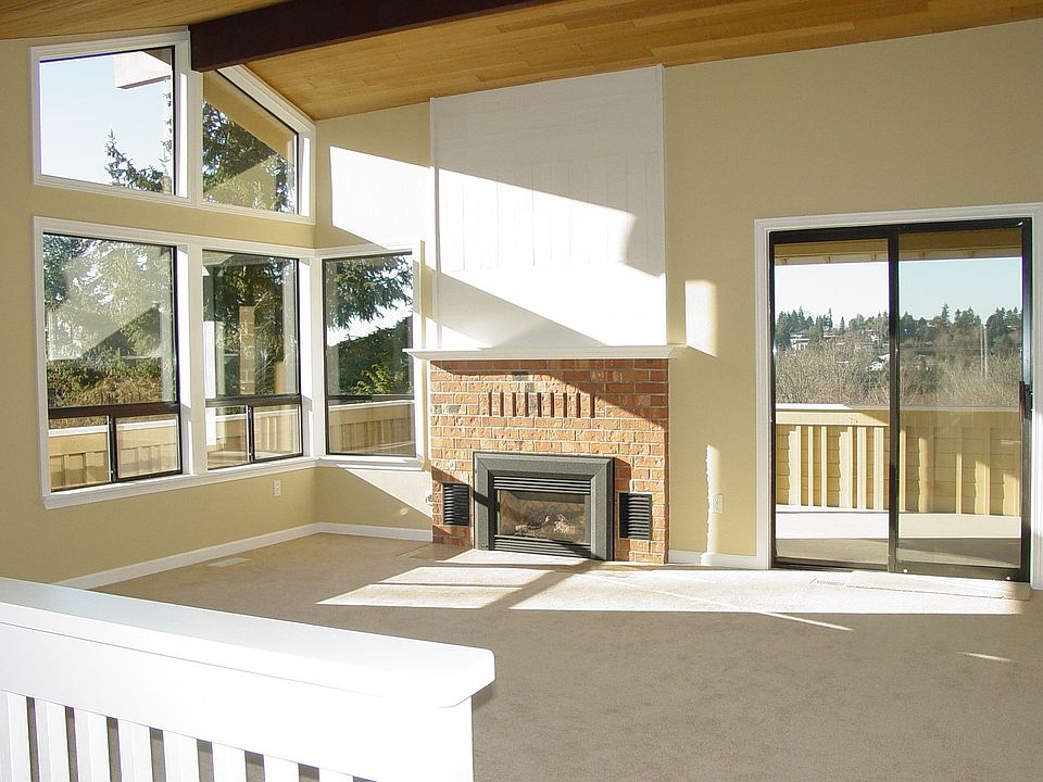2nd image of 13630 SE 20th St