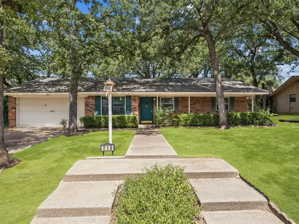 216 N Wisteria St, Mansfield, TX 76063
