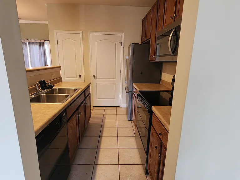 9667 Mendenhall View Dr — Photo 5