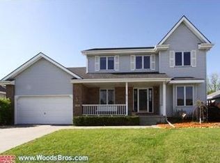 8101 Brookfield Dr, Lincoln, NE 68506