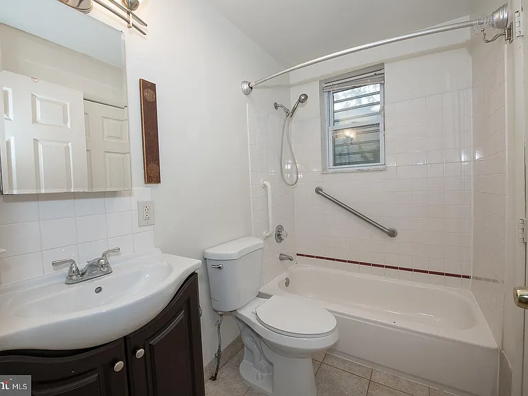 1526 Mount Vernon St #3 — Photo 8