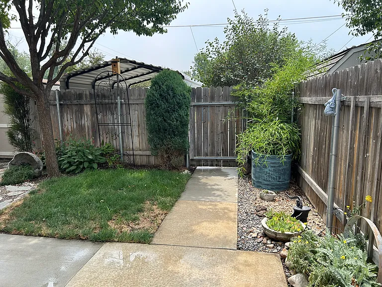 6405 W York St — Photo 4