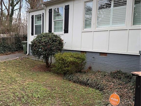 4th image of 1222 SW Elizabeth St SW