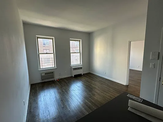 Rented by Eric Goodman Realty Corp | media 13