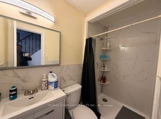 537 Steeles Ave W #10, Toronto, ON M2M3Y1