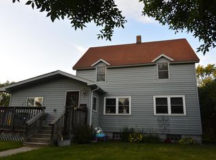 304 9th St NW, Chisholm, MN 55719
