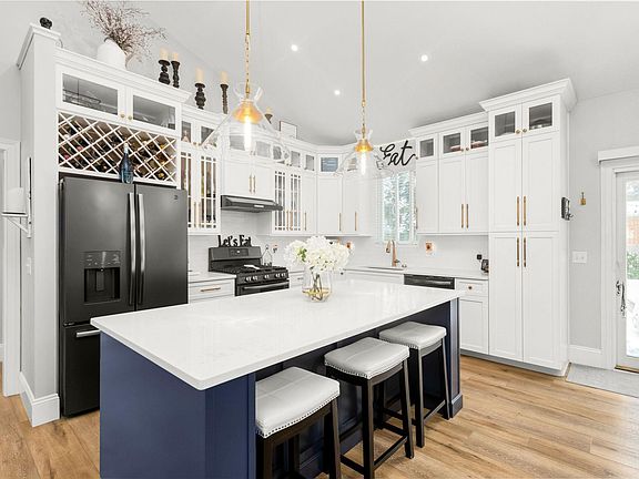 4th image of 6716 Blackthorn Harbor Dr