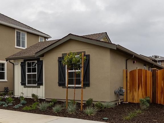 3rd image of 620 Carmel Ave