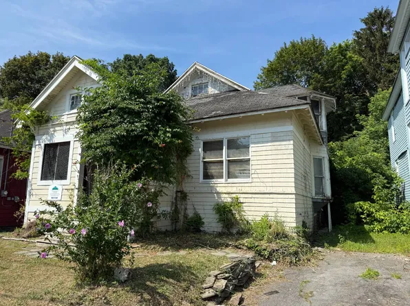 102 May Ave, Syracuse, NY 13207