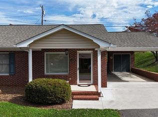 2023 N Main St, Mount Airy, NC 27030