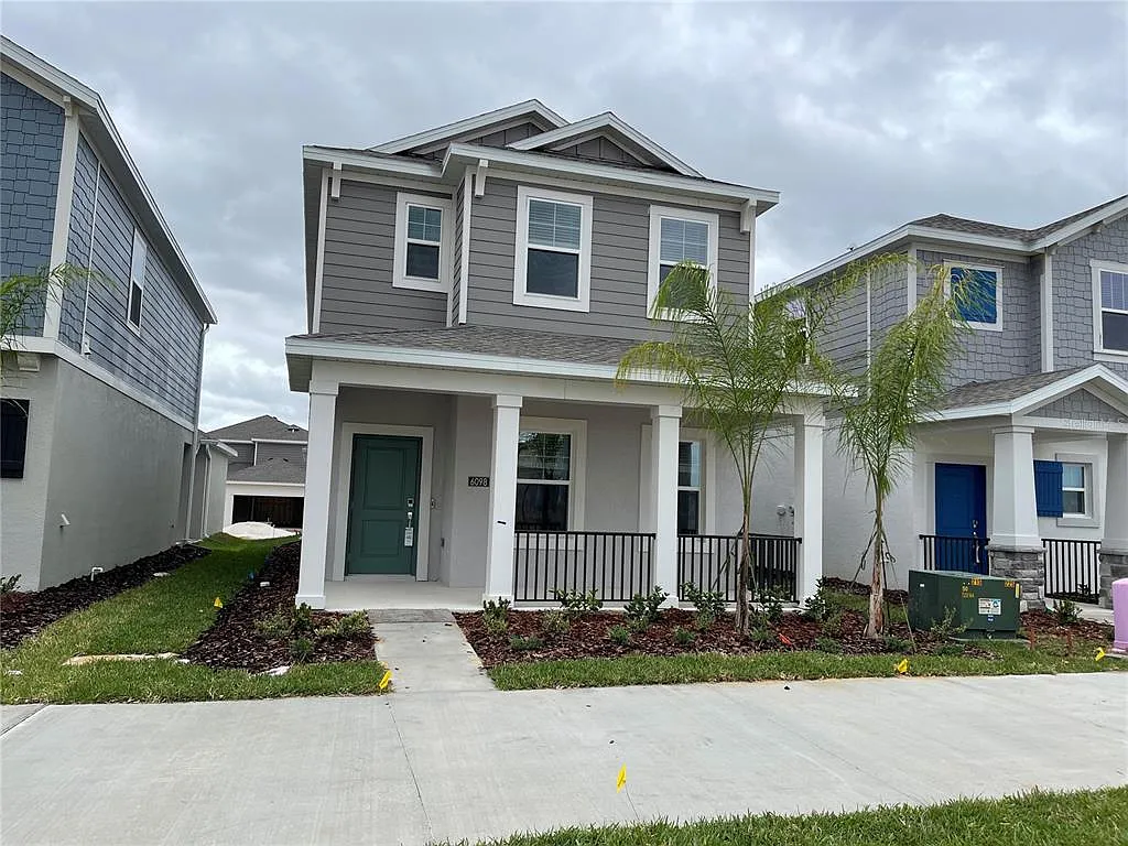 4 bed, 3.0 bath, 2023 sqft, $2,800 — Photo 1
