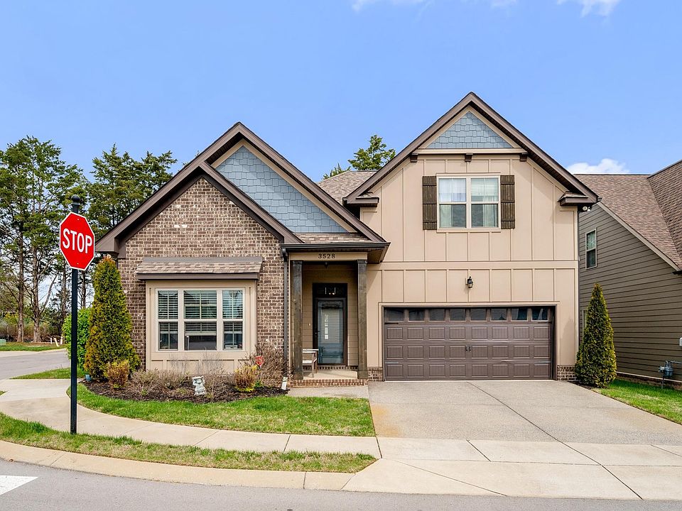 2nd image of 3528 Chianti Cir