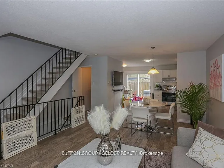 70 Fiddlers Green Rd #22 — Photo 21