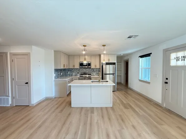 737 NW 89th St, Oklahoma City, OK 73114