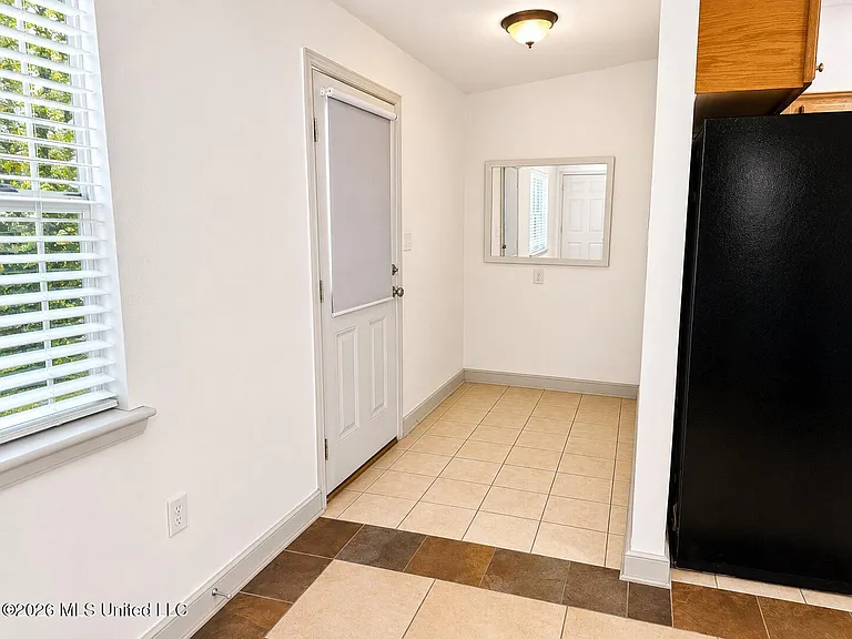 309 Seal Ave — Photo 10