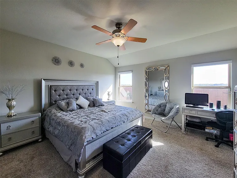 610 Autumn Flats Way — Photo 19
