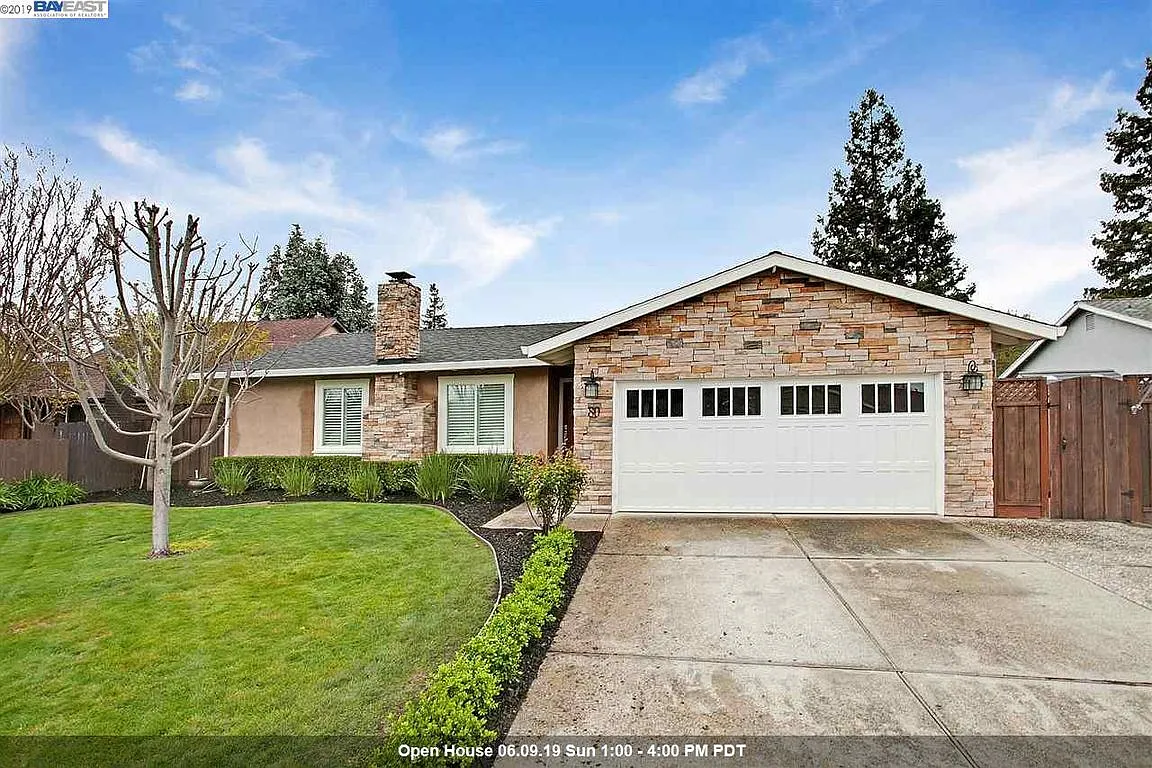 80 Shaw Pl photo 1