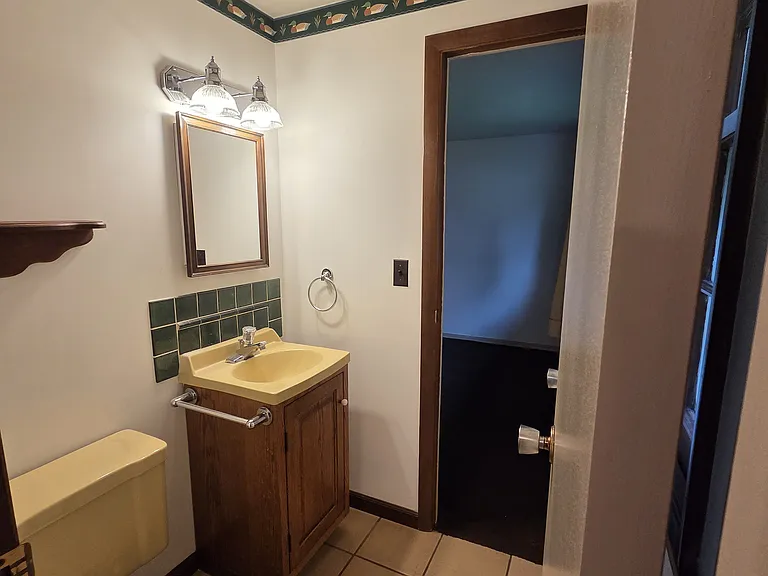 516 Bahama Ln — Photo 7
