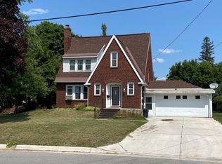 705 E Spruce St, Sault Sainte Marie, MI 49783