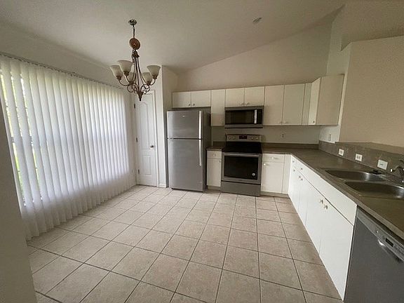2717 Kitchen_06082025