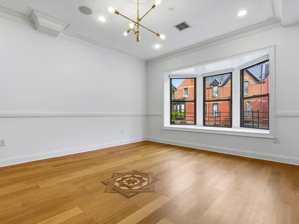 312 West 138th Street image 4 of 23