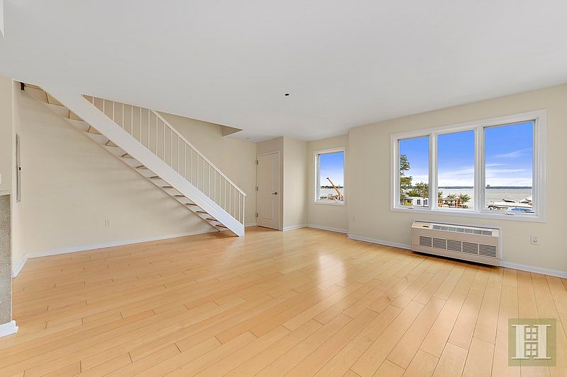1st image of 1490 Outlook Ave APT 2M