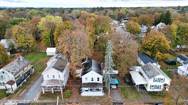 4th image of 20 Harrison Avenue