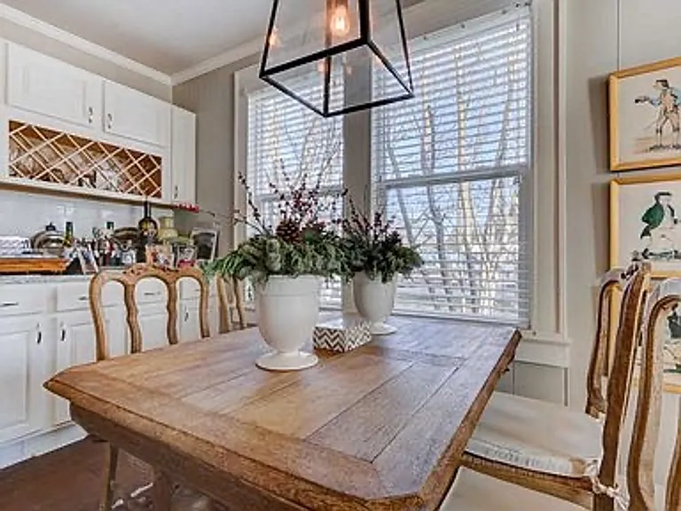 3615 Lancaster Dr — Photo 6