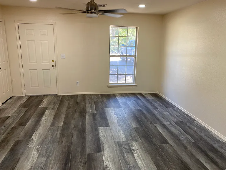 507 Sexton St — Photo 10