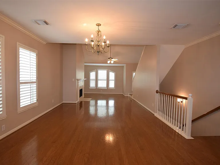 722 Memorial Heights Dr — Photo 19