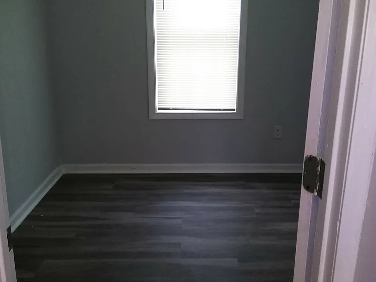 969 Maplewood Ave — Photo 13