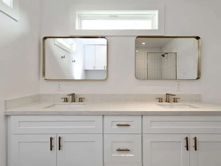 1834 Norcrest Dr — Photo 23